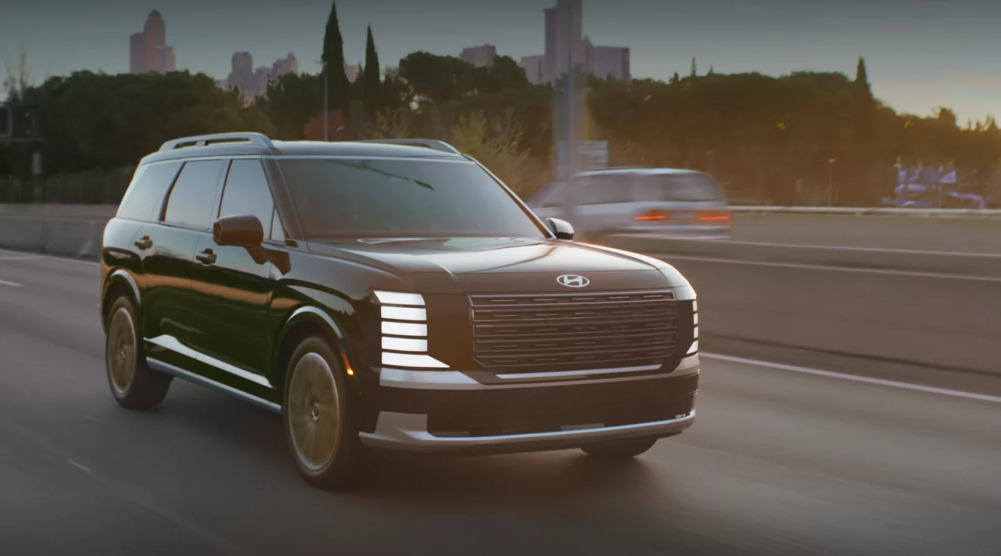 2026 Hyundai Palisade side view near Olathe and Overland Park KS